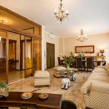 Ferrhouse Charm In Florence Two Lifts Екстер'єр фото